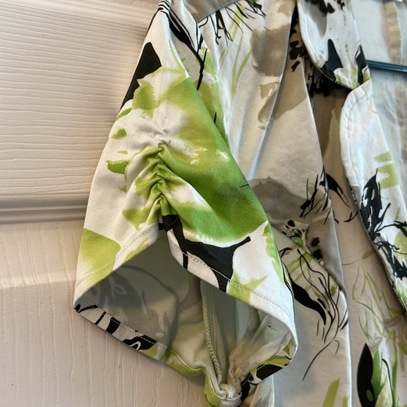 Cato XL Green and Gray floral blouse - Picture 4 of 5